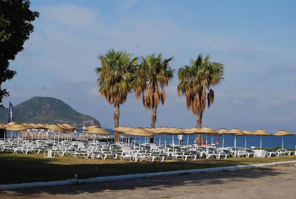Club Blue White All Inclusive Turgutreis Exterior foto