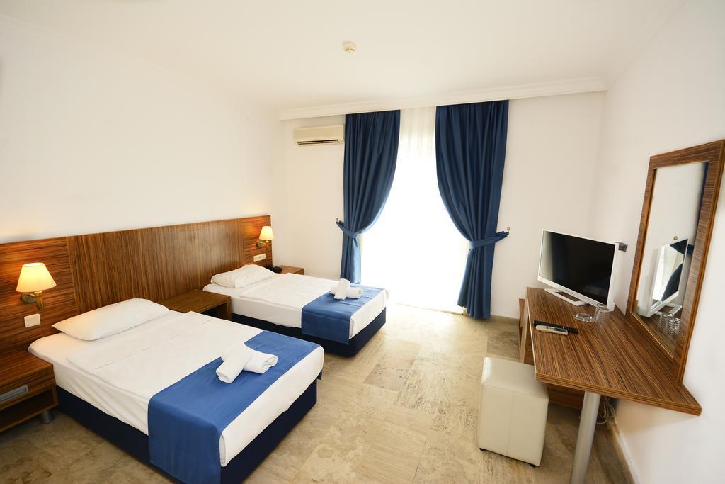 Club Blue White All Inclusive Turgutreis Exterior foto